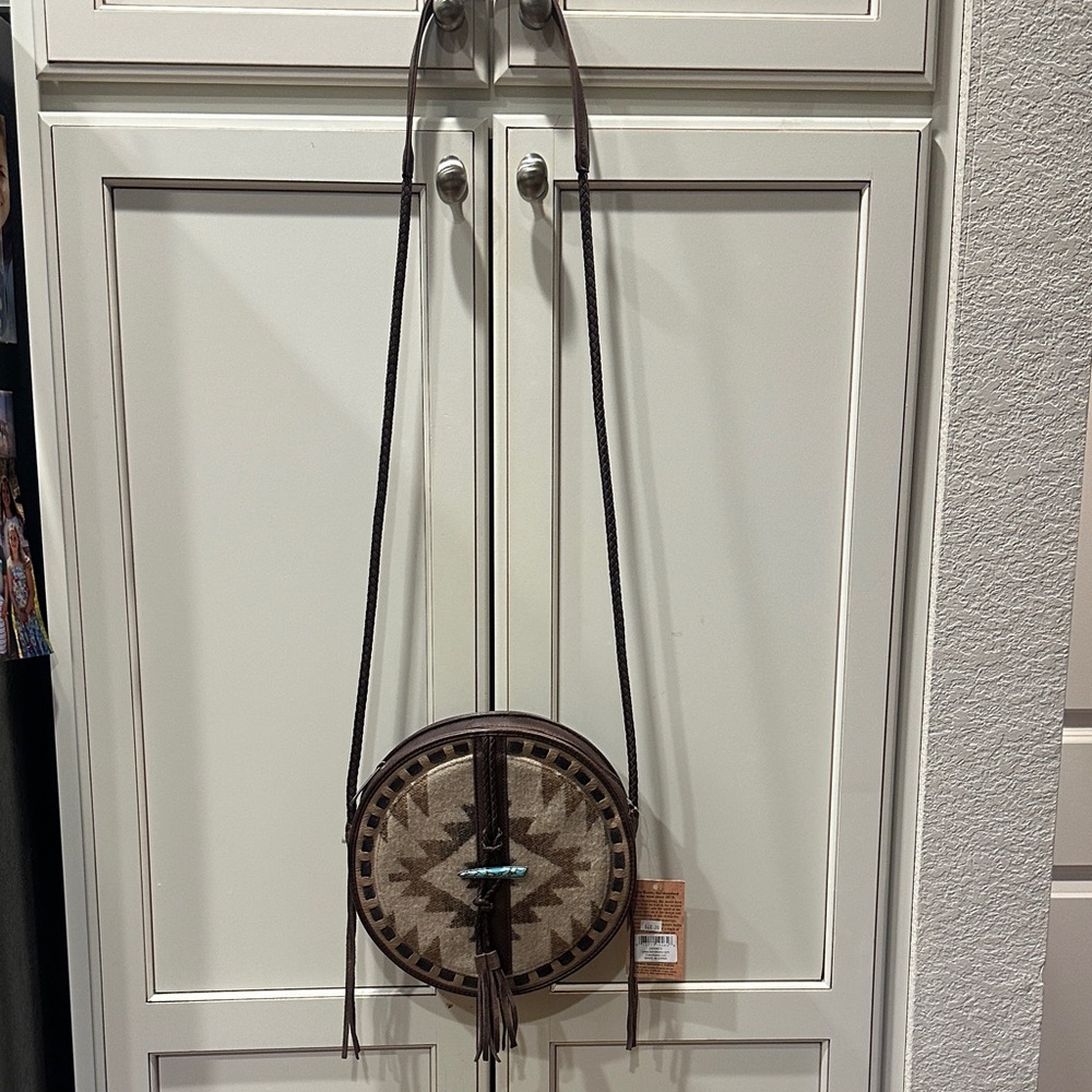 Brand new Western canteen purse